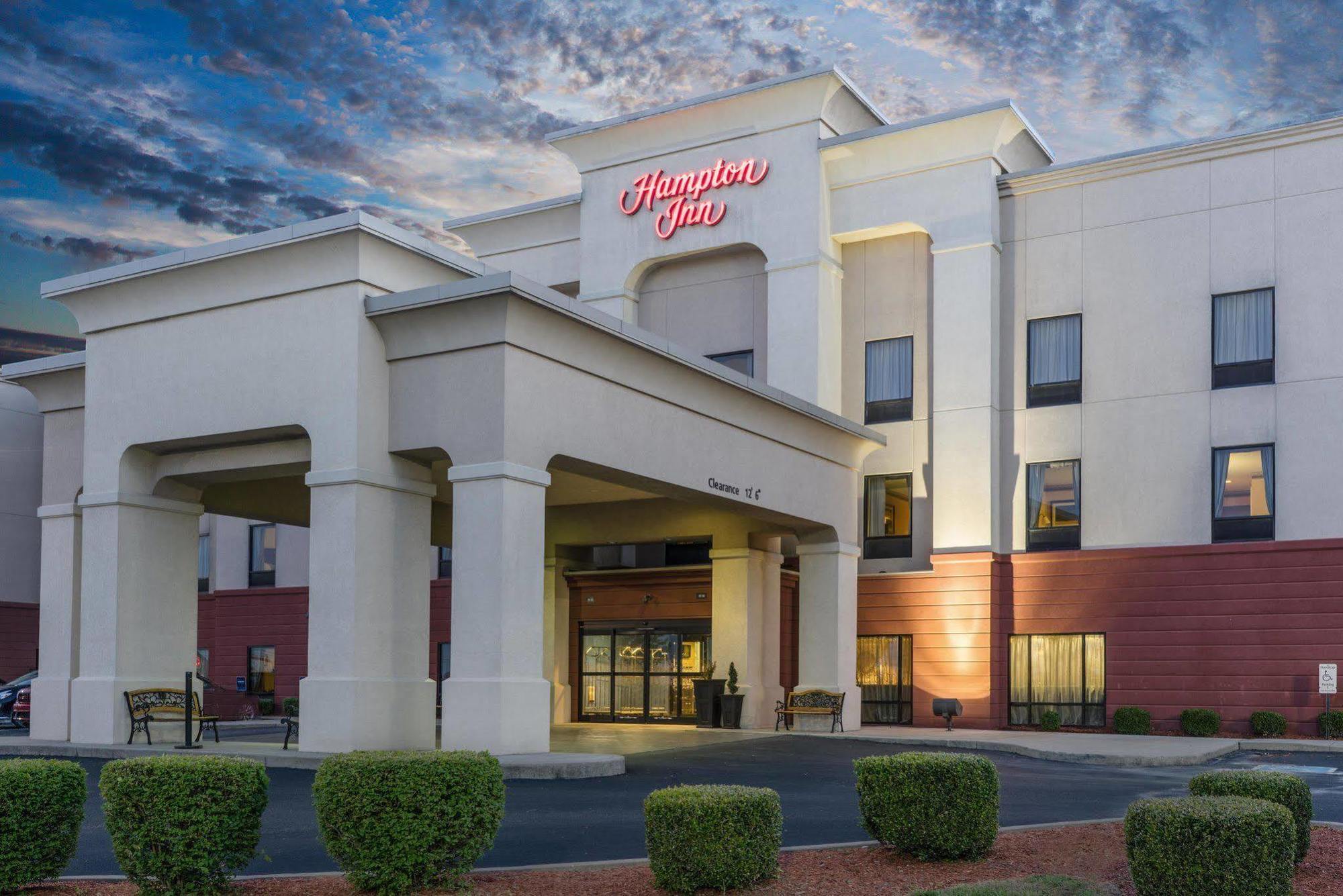 Hampton Inn Maysville Exterior photo