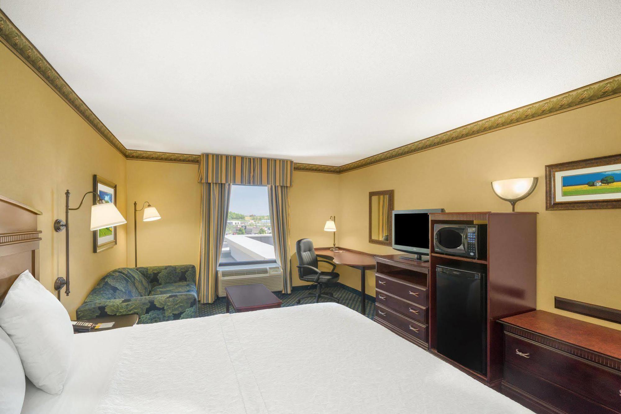 Hampton Inn Maysville Exterior photo
