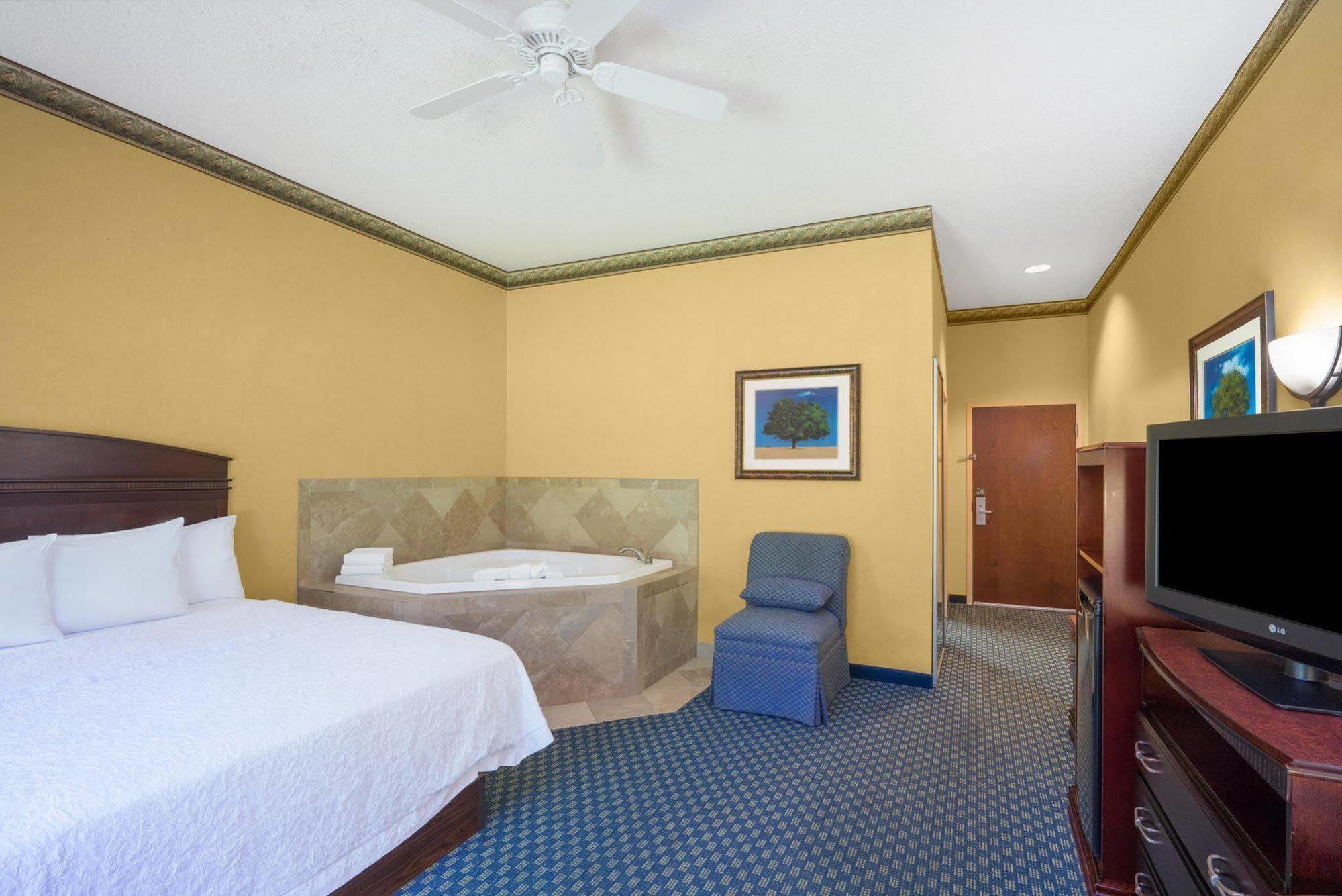 Hampton Inn Maysville Exterior photo